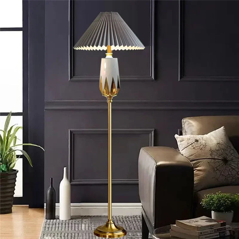 VIOLET American Retro Floor Lamp European Luxurious Bedroom Living Room Beside The Sofa Villa Hotel Decorative Standing Light